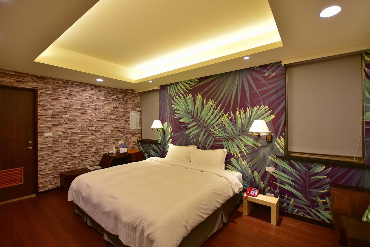 Ruocing Hot Spring Hotel Jiaoxi Exterior photo