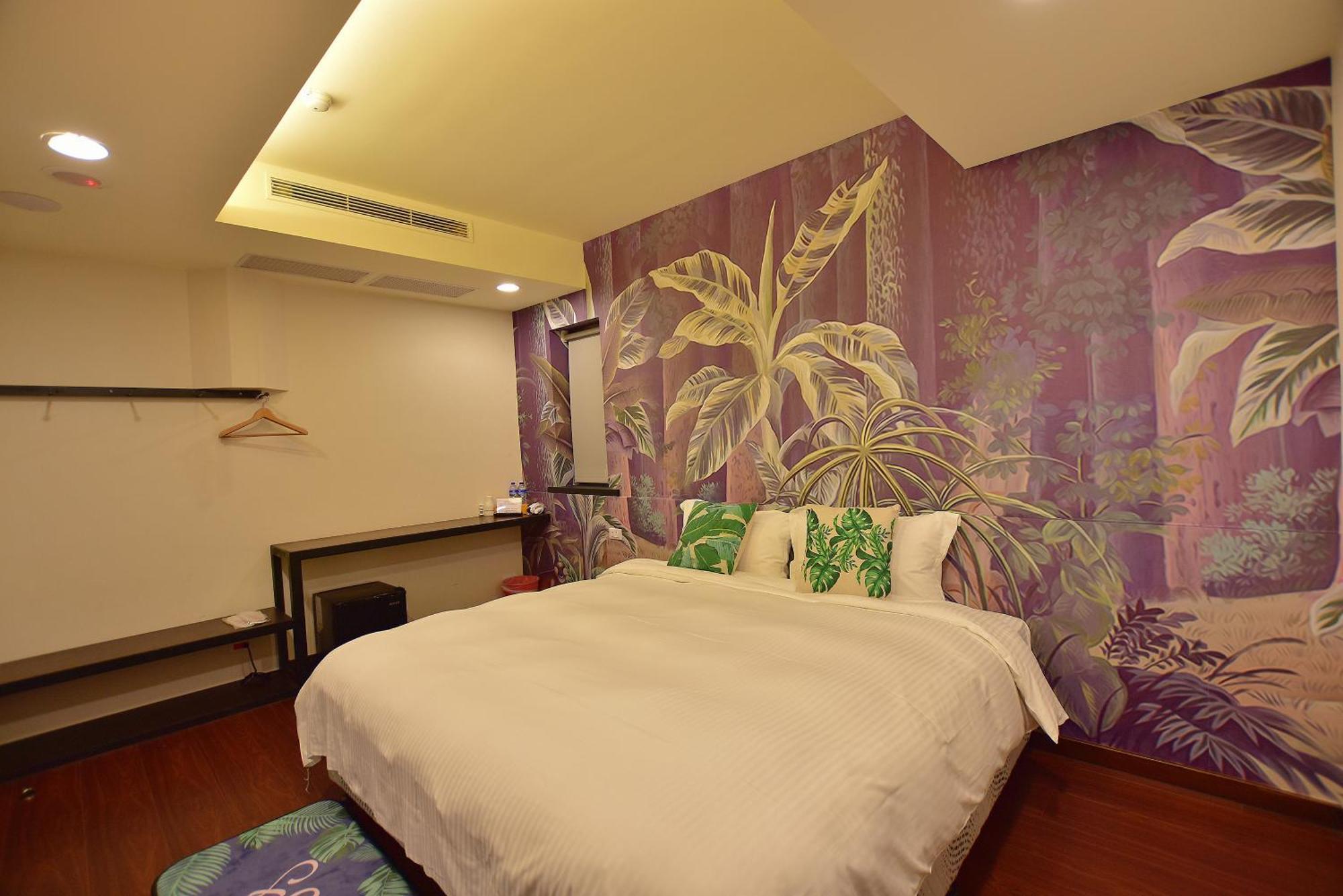 Ruocing Hot Spring Hotel Jiaoxi Exterior photo